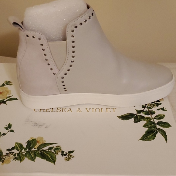 Chelsea and Violet Wedge Shoe - Picture 3 of 3